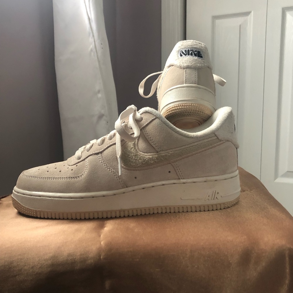 Nike AIR FORCE 1 ‘07 SE